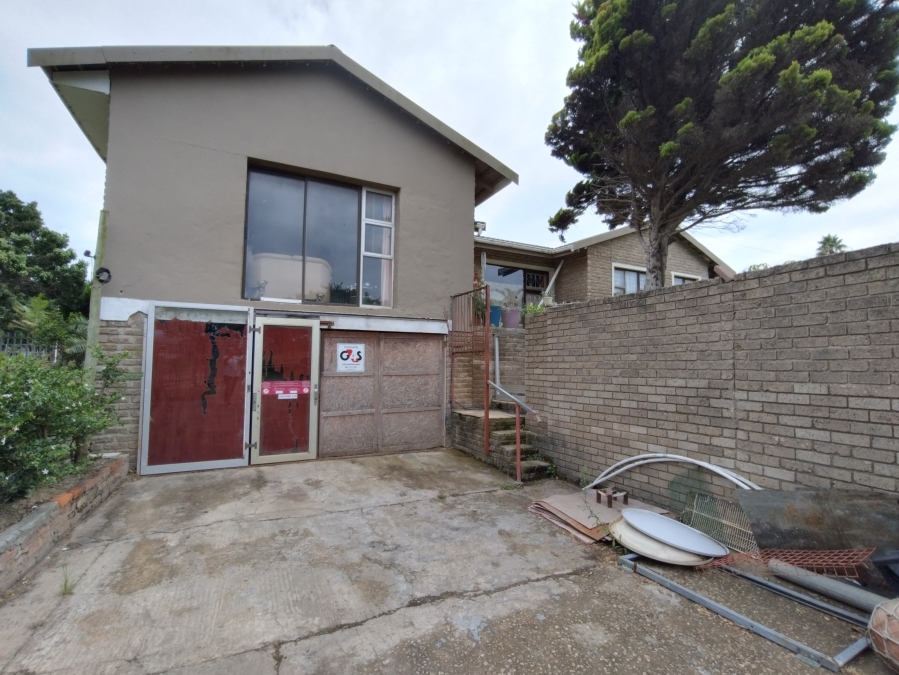 6 Bedroom Property for Sale in Boskloof Eastern Cape